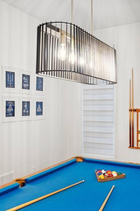 Barrie Luxe, Pool Table 6 Bedroom 6 Ba Custom Design A+ Location Exterior foto