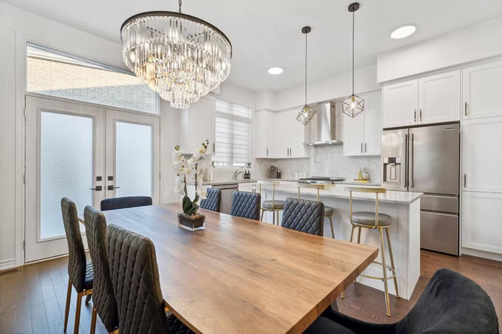 Barrie Luxe, Pool Table 6 Bedroom 6 Ba Custom Design A+ Location Exterior foto