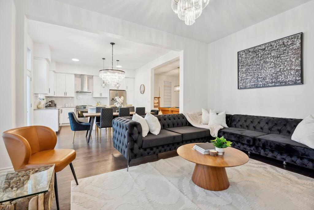 Barrie Luxe, Pool Table 6 Bedroom 6 Ba Custom Design A+ Location Exterior foto